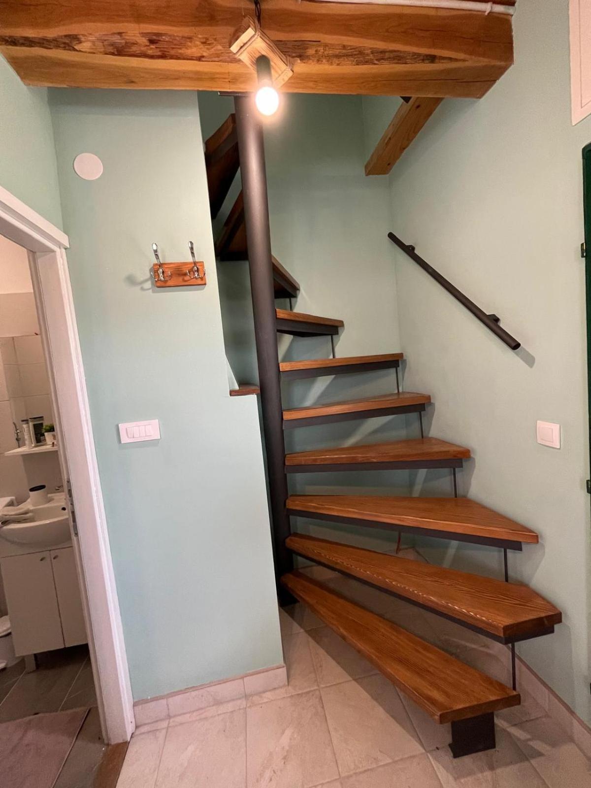 Wooden House Ante Self Check - In And Check - Out Apartamento Otočac Exterior foto
