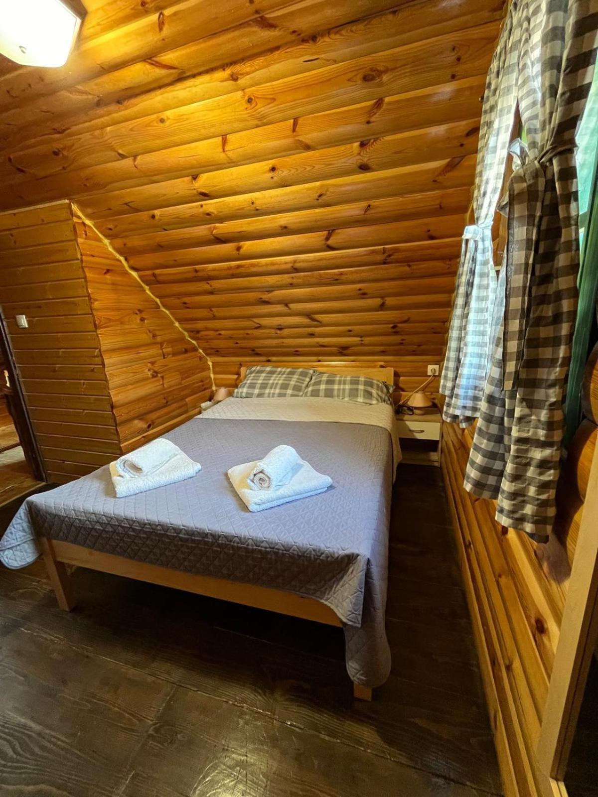 Wooden House Ante Self Check - In And Check - Out Apartamento Otočac Exterior foto