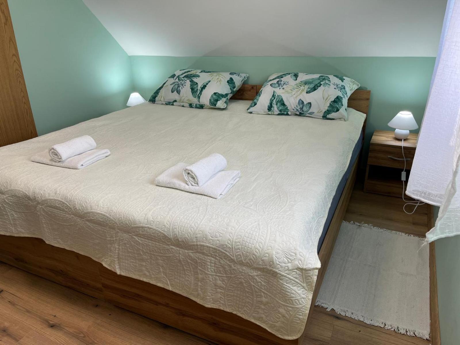 Wooden House Ante Self Check - In And Check - Out Apartamento Otočac Exterior foto