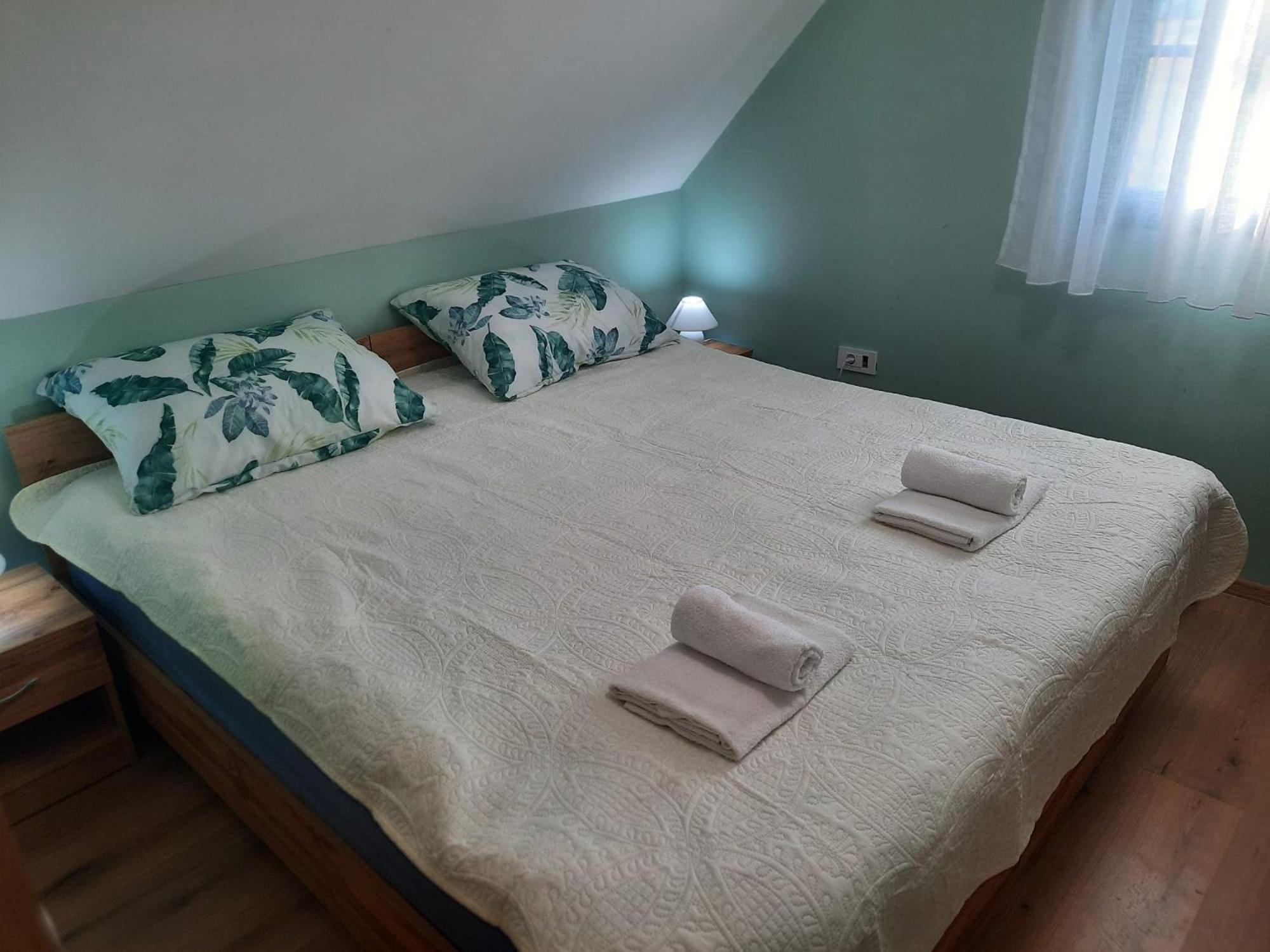 Wooden House Ante Self Check - In And Check - Out Apartamento Otočac Exterior foto